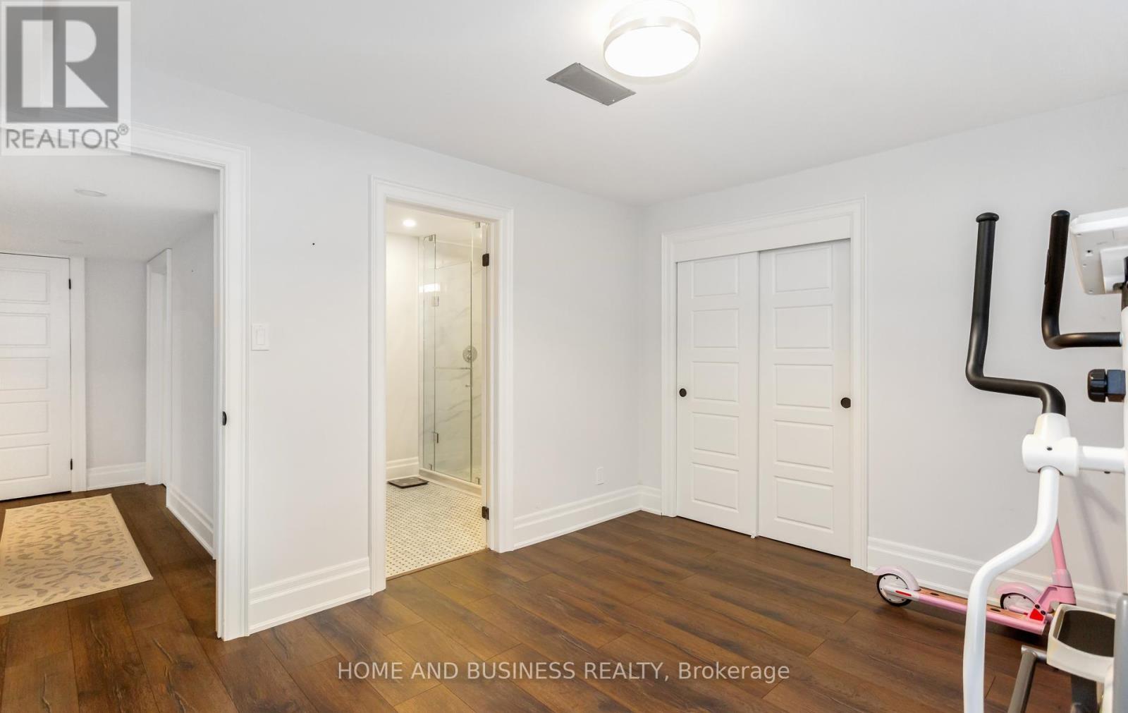 126 Mcwilliams Crescent, Oakville, Ontario  L6M 0W4 - Photo 34 - W13805728