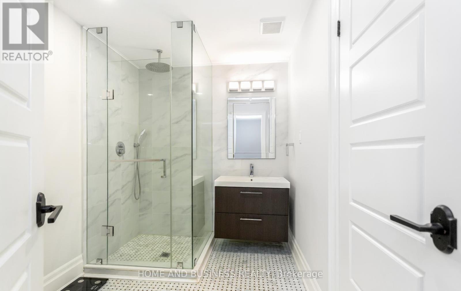 126 Mcwilliams Crescent, Oakville, Ontario  L6M 0W4 - Photo 35 - W13805728