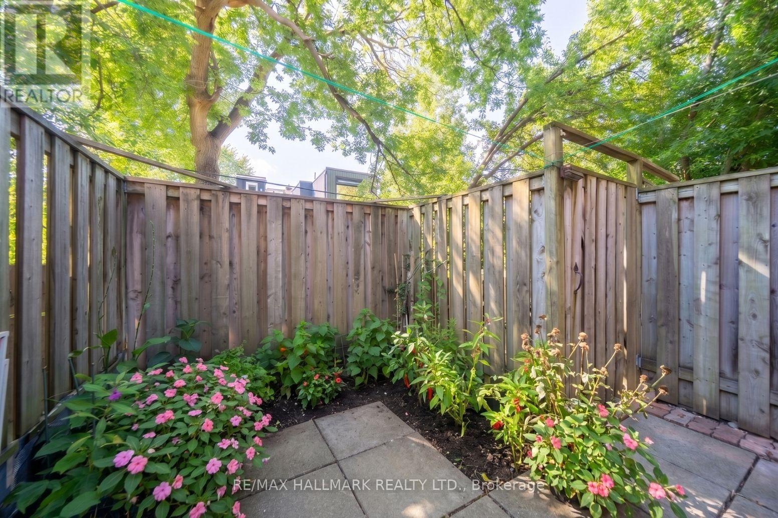 125 - 275 BROADVIEW AVENUE photo 35