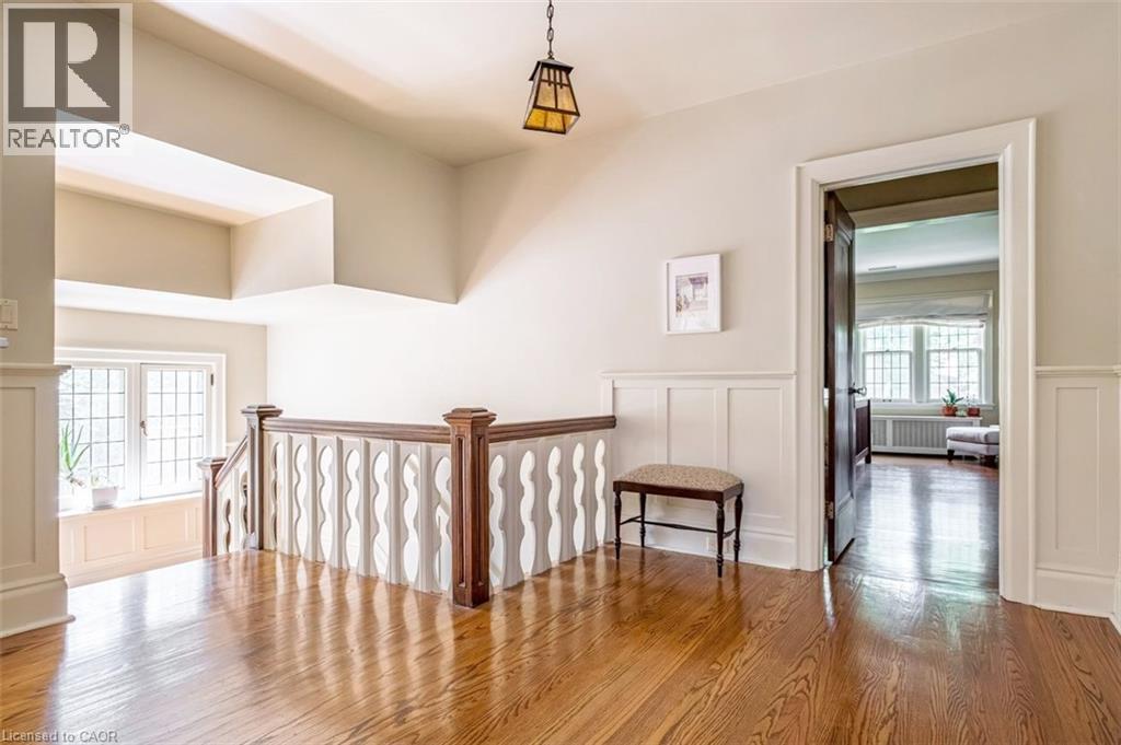 2 Oak Knoll Drive, Hamilton, Ontario  L8S 4C3 - Photo 26 - 40864709