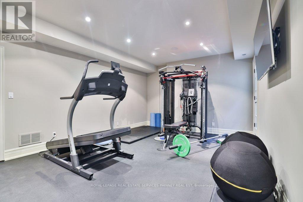 20 Cluny Drive, Toronto, Ontario  M4W 2P7 - Photo 36 - C13092402