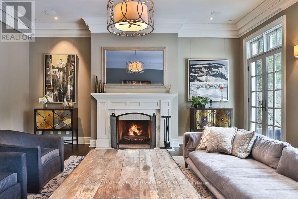 20 Cluny Drive, Toronto, Ontario  M4W 2P7 - Photo 9 - C13092402