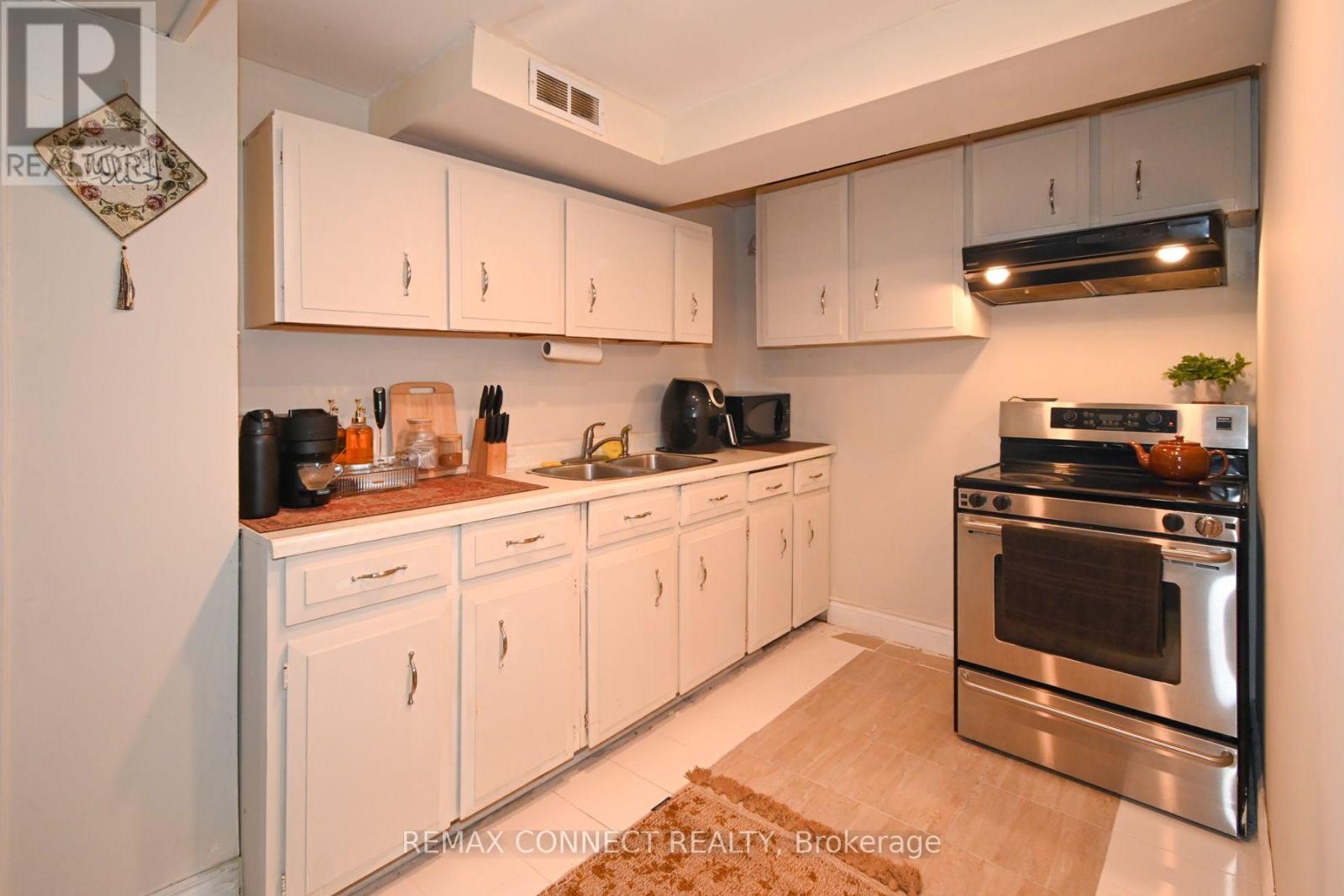 24 Lalton Place, Toronto, Ontario  M1E 1T4 - Photo 34 - E13802750