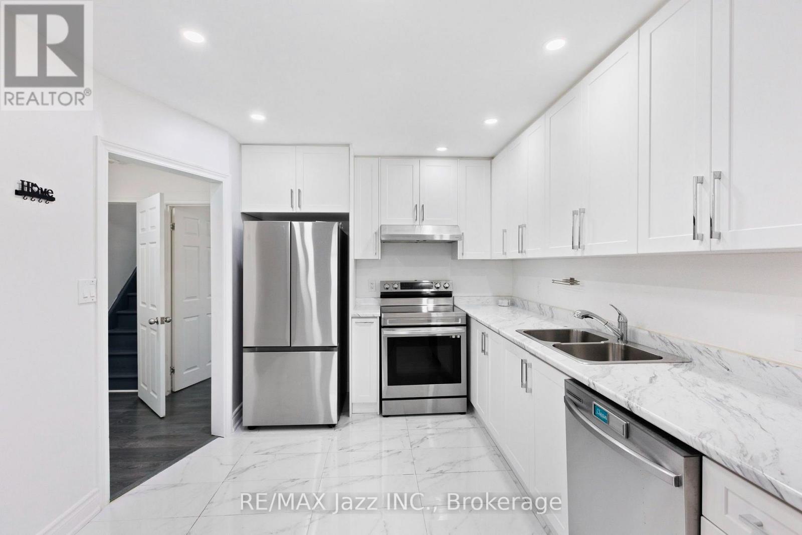 152 Elgin Street E, Oshawa, Ontario  L1G 1T3 - Photo 5 - E13805106