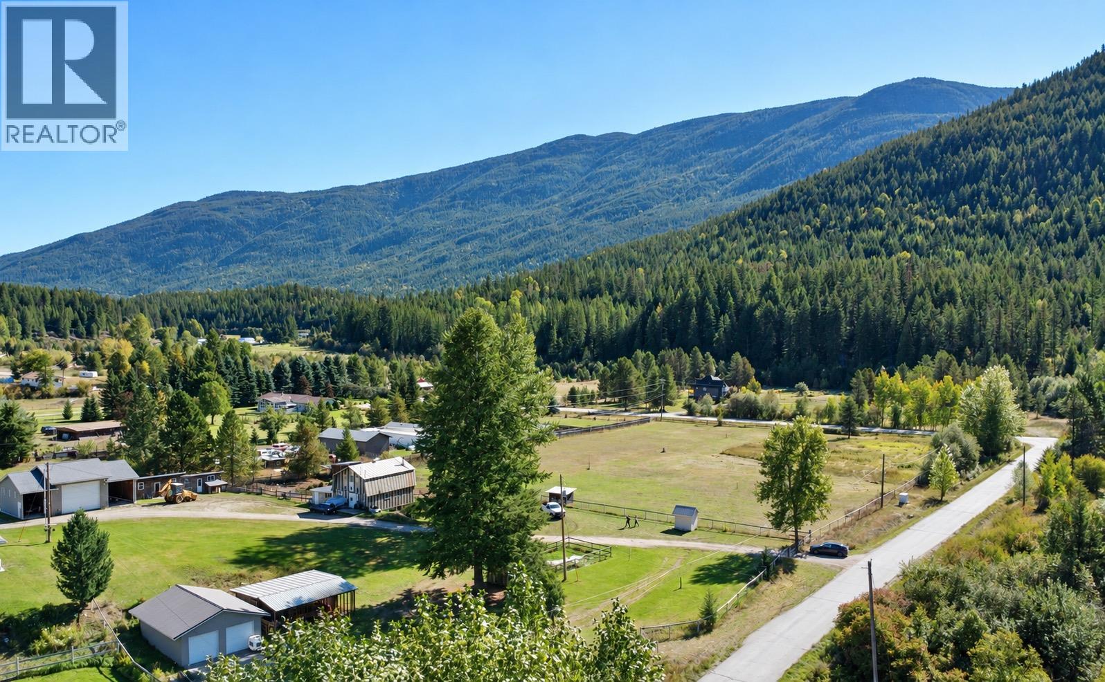 2165 Raven Road, Castlegar, British Columbia