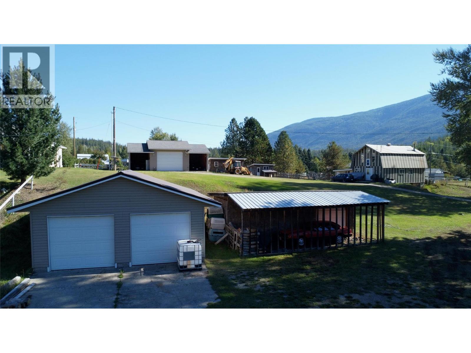 2165 Raven Road, Castlegar, British Columbia  V1N 4S9 - Photo 18 - 10401342