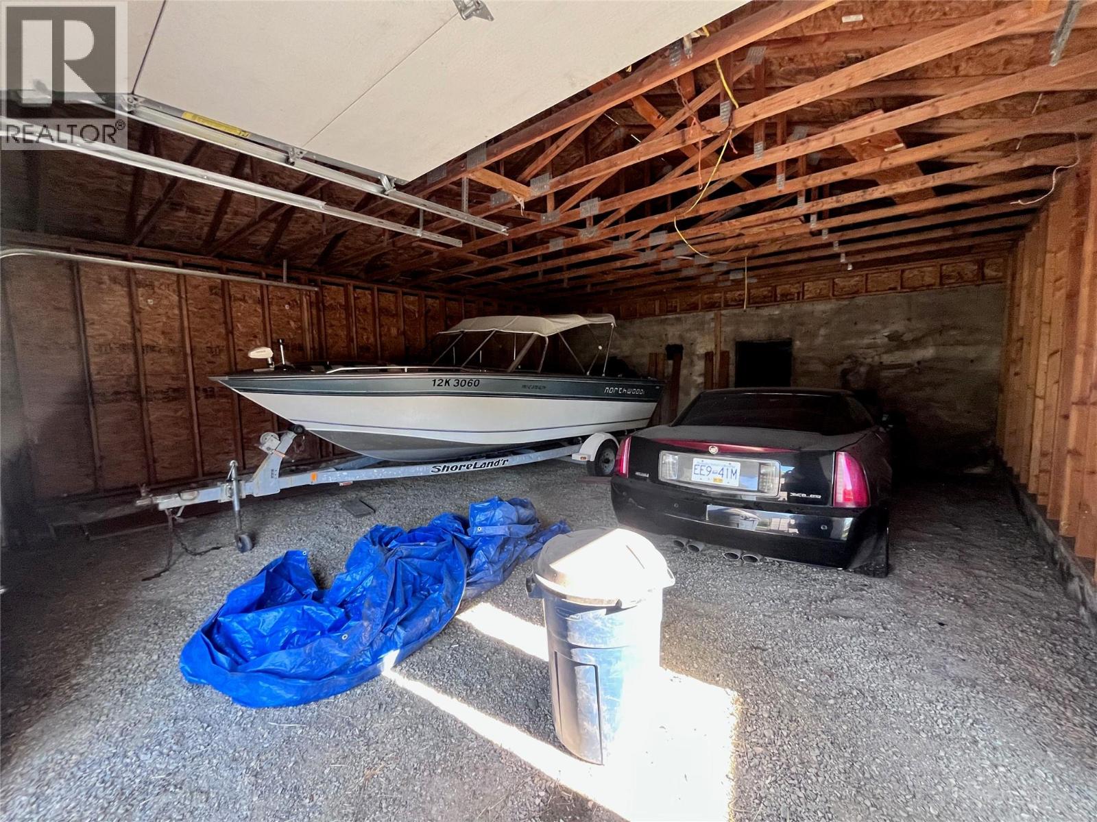 2165 Raven Road, Castlegar, British Columbia  V1N 4S9 - Photo 21 - 10401342