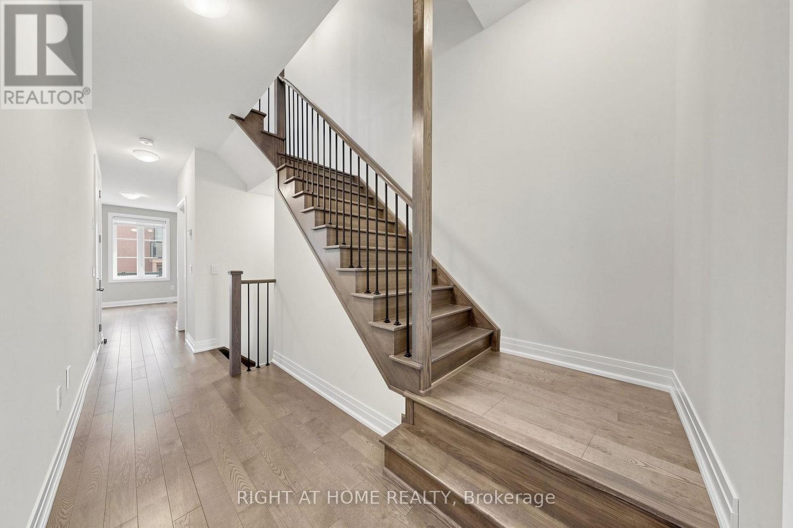 954 Isaac Phillips Way, Newmarket, Ontario  L3X 2Y8 - Photo 6 - N13805820