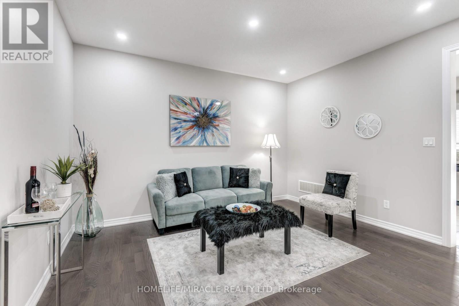 15 Banbridge Crescent, Brampton, Ontario  L6X 5L9 - Photo 6 - W13805762