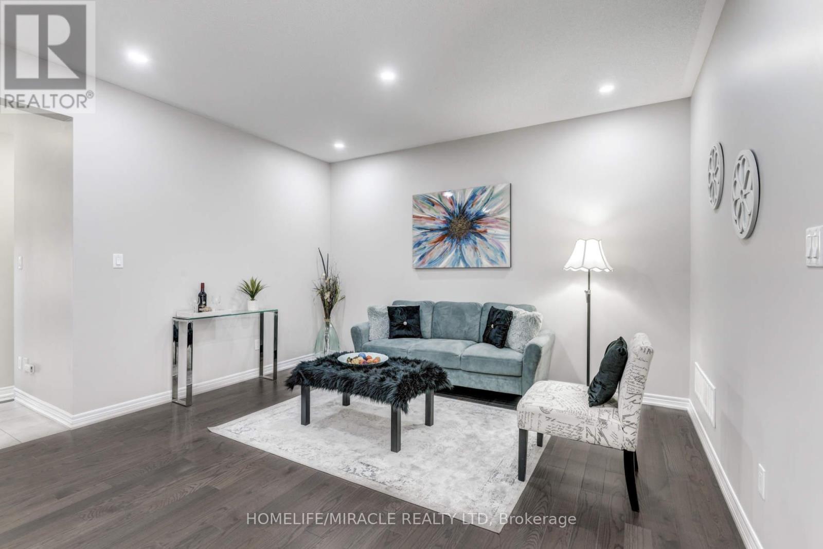 15 Banbridge Crescent, Brampton, Ontario  L6X 5L9 - Photo 8 - W13805762