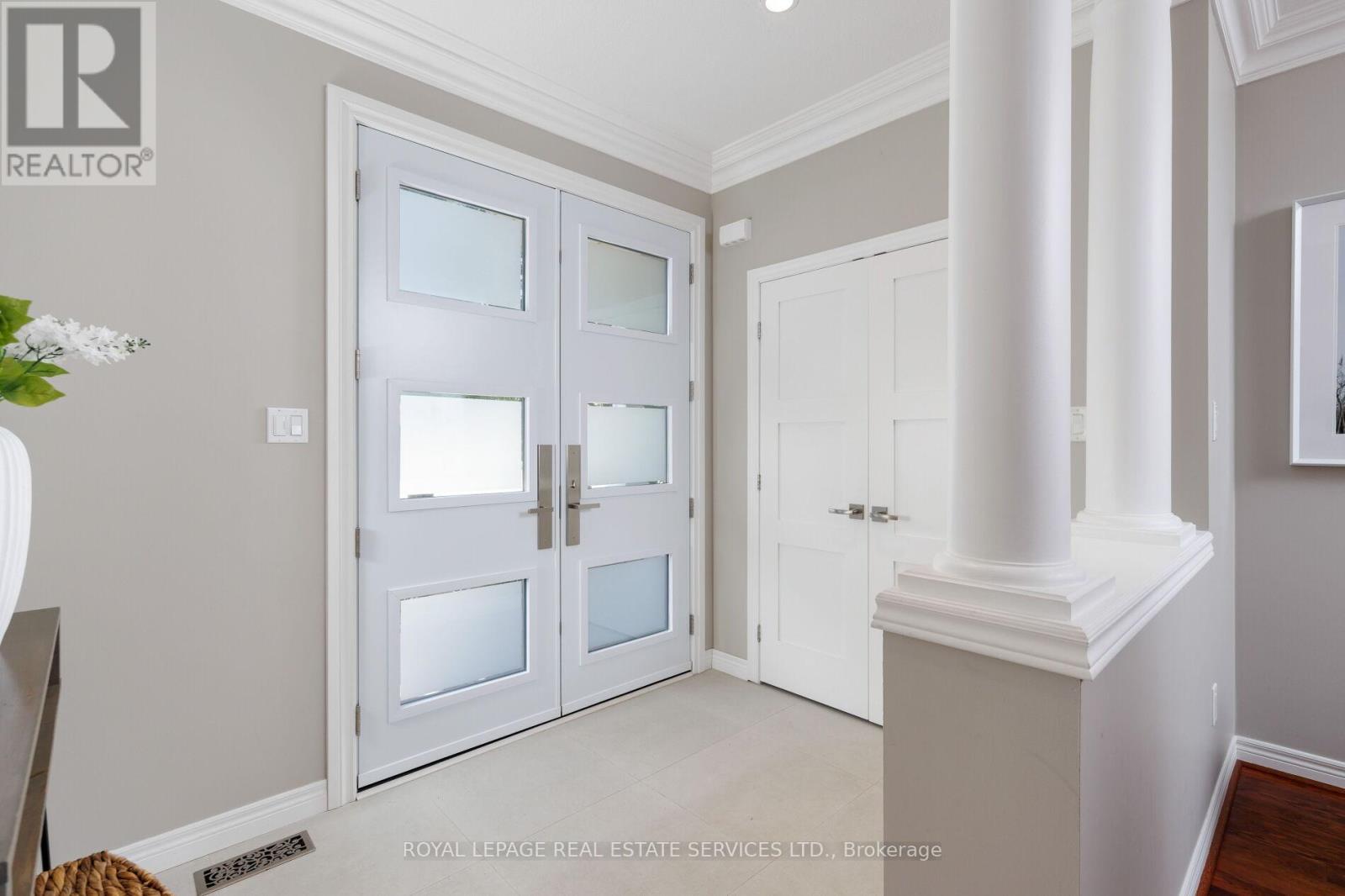 2261 Grouse Lane, Oakville, Ontario  L6M 3Z8 - Photo 5 - W13805818