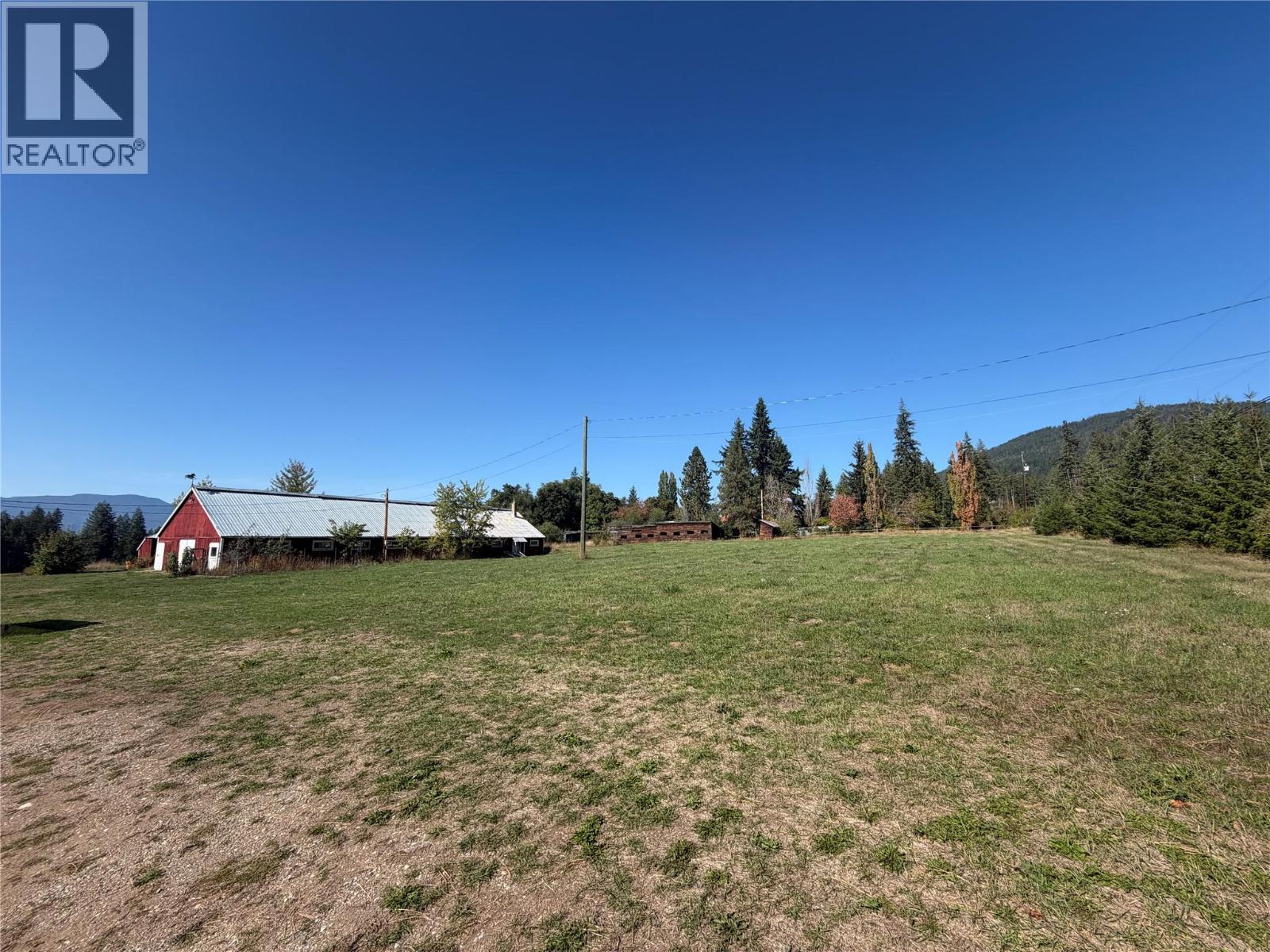1141 70 Street SE Salmon Arm Photo 10 1141 70 Street SE Salmon Arm Photo 10