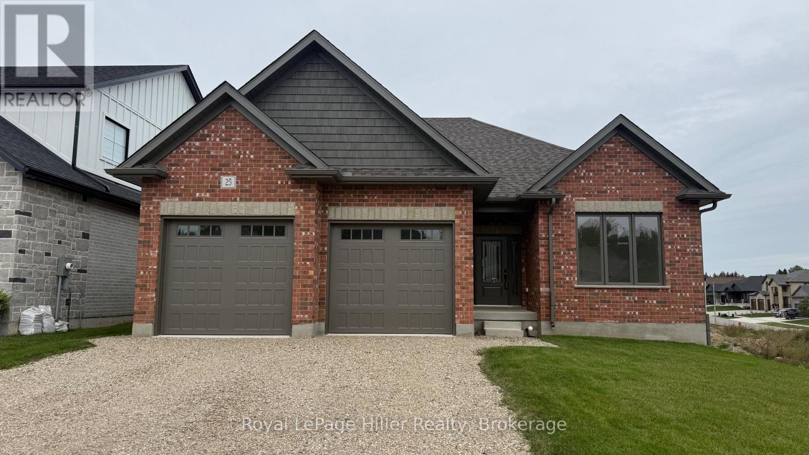 25 AVERY PLACE, Perth East, Ontario