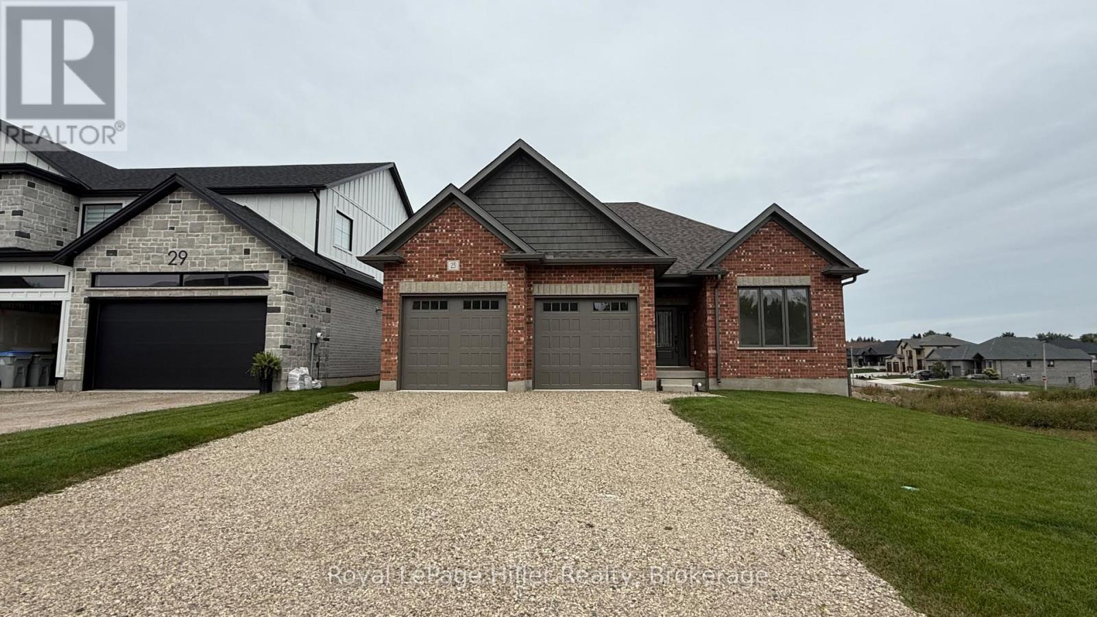 25 Avery Place, Perth East, Ontario  N0K 1M0 - Photo 2 - X13778856