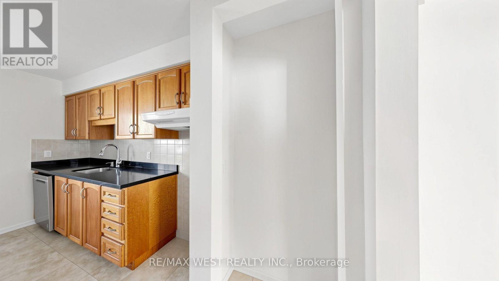 24 - 25 Gosford Boulevard, Toronto, Ontario  M3N 2G7 - Photo 19 - W13804522