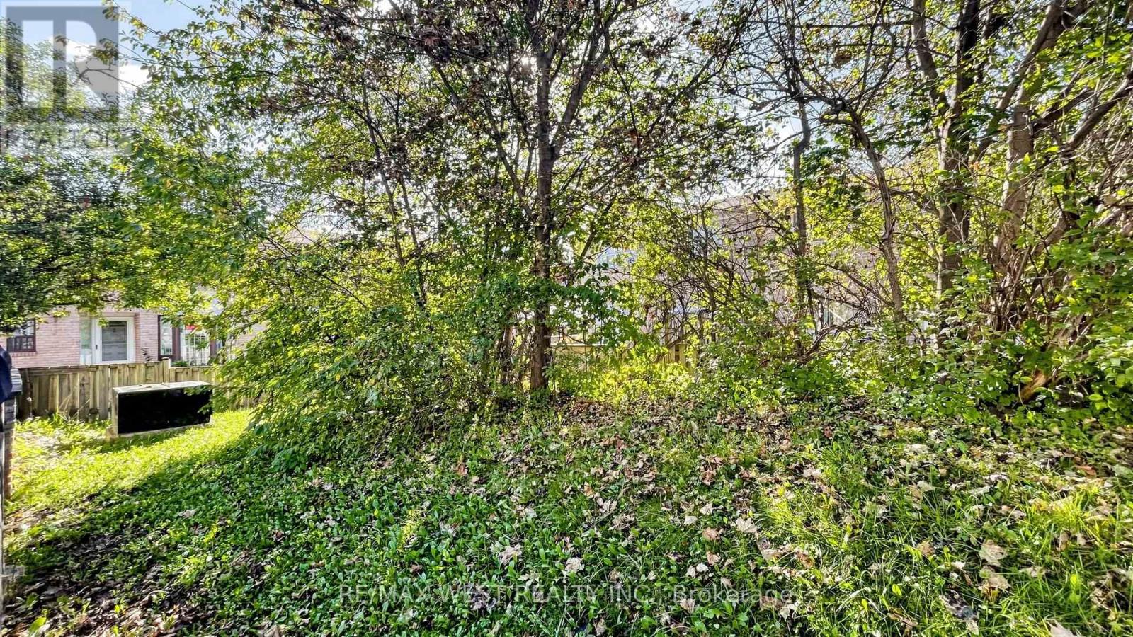 24 - 25 Gosford Boulevard, Toronto, Ontario  M3N 2G7 - Photo 42 - W13804522