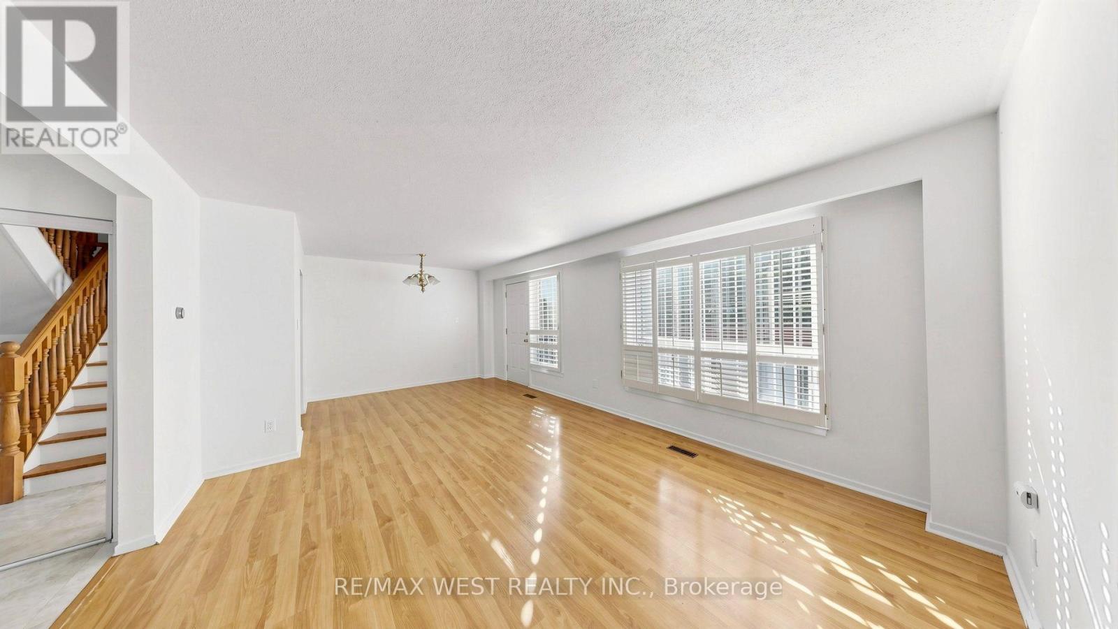 24 - 25 Gosford Boulevard, Toronto, Ontario  M3N 2G7 - Photo 8 - W13804522