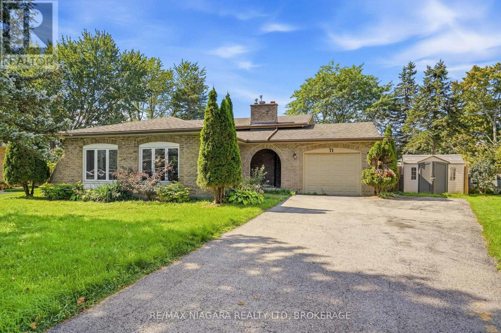 71 GLENAYR PLACE, Welland, Ontario