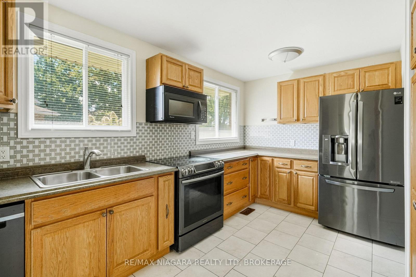 71 Glenayr Place, Welland, Ontario  L3C 3M6 - Photo 11 - X13793618