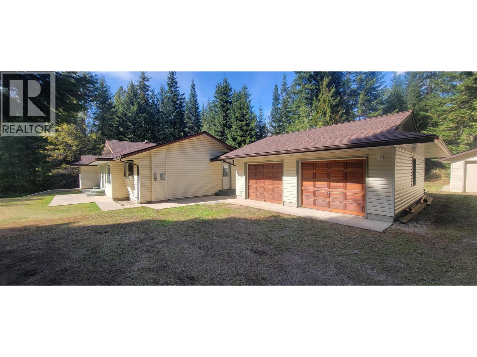 1070 Webb Road, South Slocan, British Columbia  V0G 2G0 - Photo 4 - 10399737
