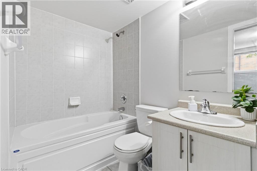 2420 Baronwood Drive Unit# 9-01, Oakville, Ontario  L6M 0X6 - Photo 23 - 40853644