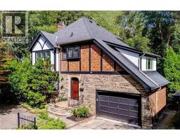 18 FORSYTH Avenue N, Hamilton, Ontario