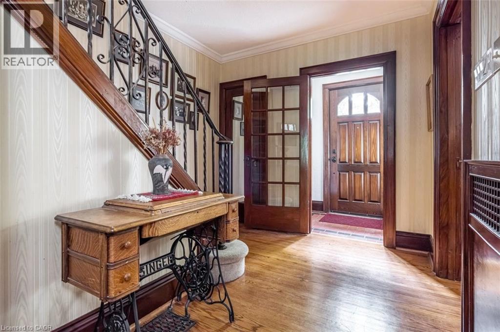 18 Forsyth Avenue N, Hamilton, Ontario  L8S 4E1 - Photo 6 - 40864098