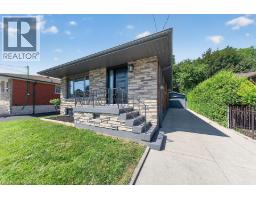 26 PARKLANDS Drive, hamilton, Ontario