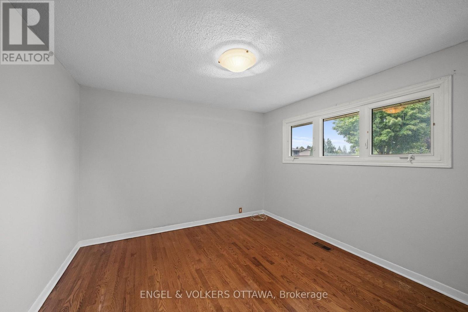 20 Parthia Avenue, Ottawa, Ontario  K2E 5J9 - Photo 19 - X13774520