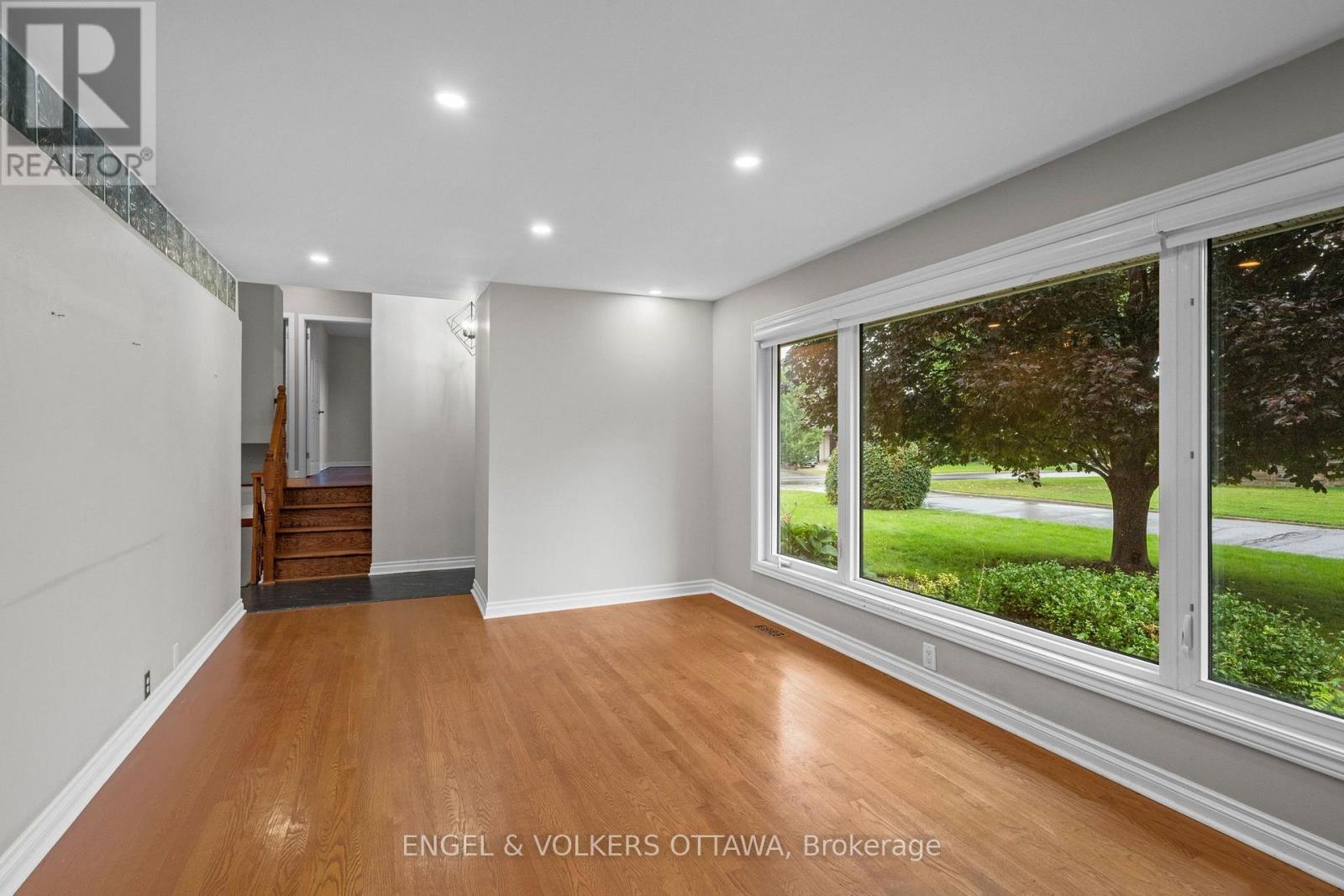 20 Parthia Avenue, Ottawa, Ontario  K2E 5J9 - Photo 8 - X13774520