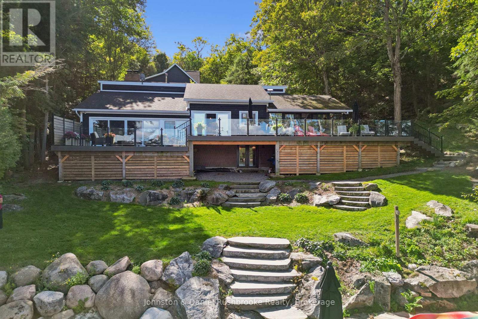 1310 Brydons Bay Rd Road, Gravenhurst, Ontario  P1P 1R1 - Photo 2 - X13805928