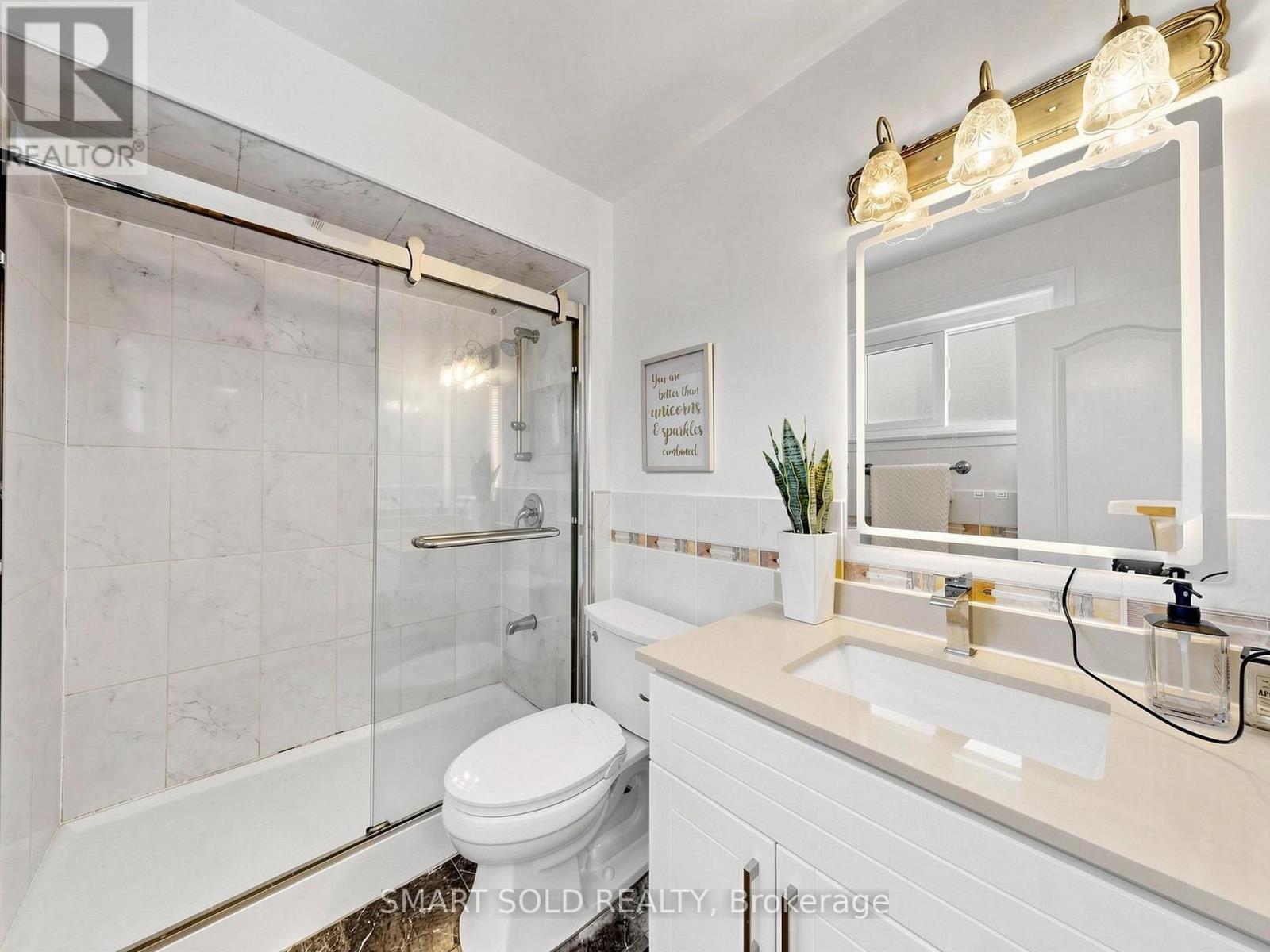 210 Shaughnessy Boulevard, Toronto, Ontario  M2J 1K4 - Photo 15 - C13799968