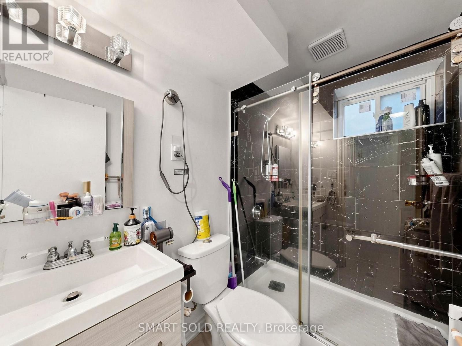210 Shaughnessy Boulevard, Toronto, Ontario  M2J 1K4 - Photo 21 - C13799968