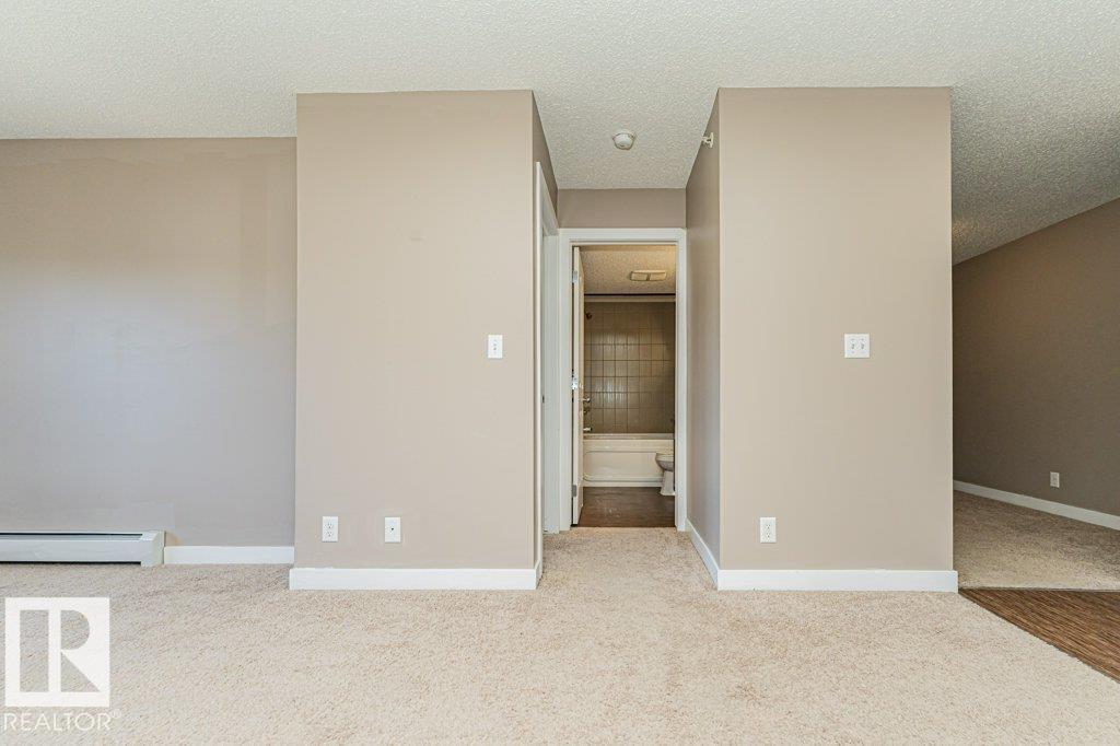 #405 11804 22 AV SW