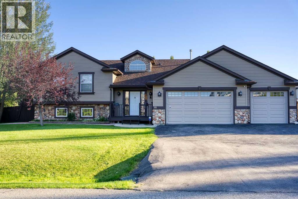 11 Wenstrom Crescent NE, Langdon, Alberta  T0J 1X1 - Photo 2 - A2346382