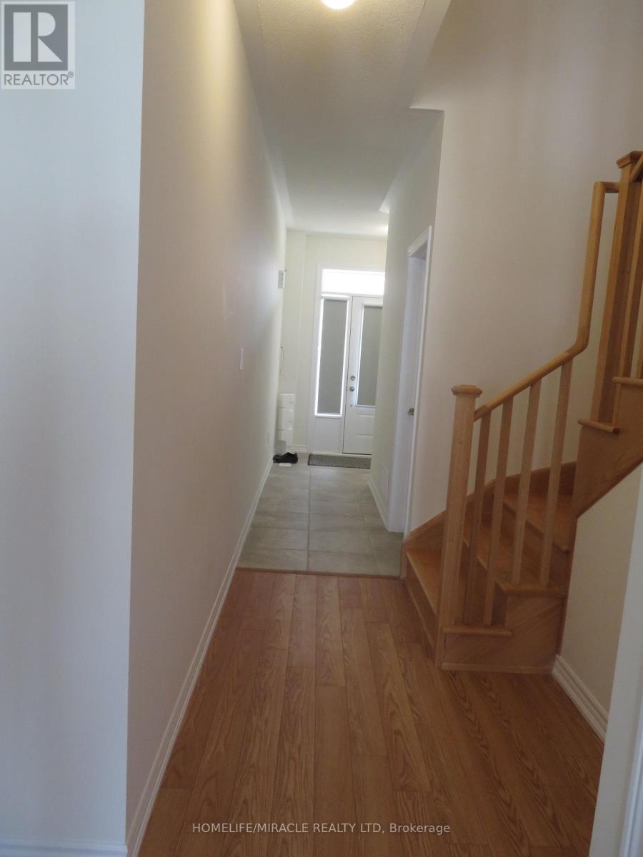 36 Valleybrook Road, Barrie, Ontario  L9J 0L5 - Photo 6 - S13805998