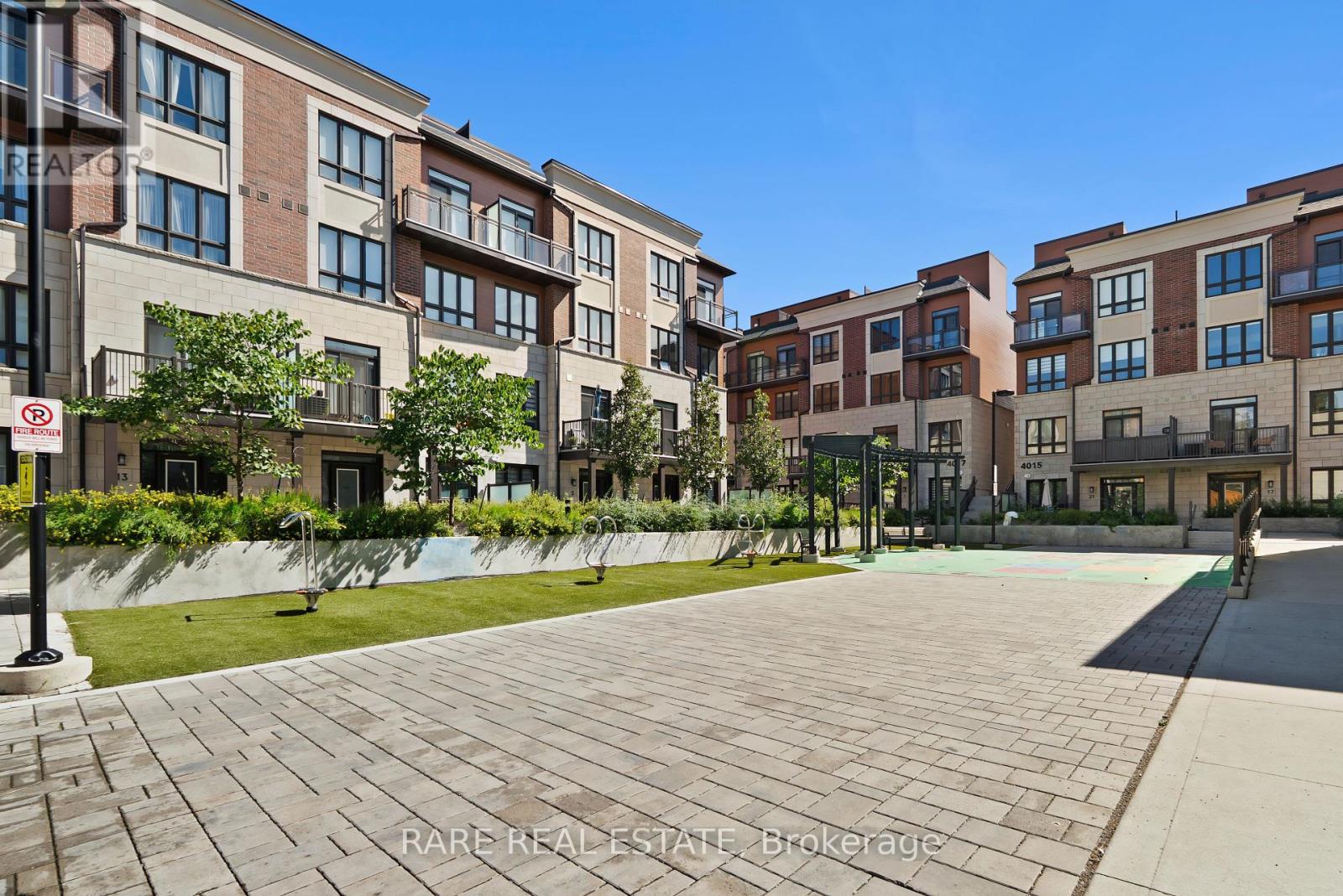 15 - 4045 Hickory Drive, Mississauga (Rathwood), Ontario  L4W 0G6 - Photo 2 - W13805996
