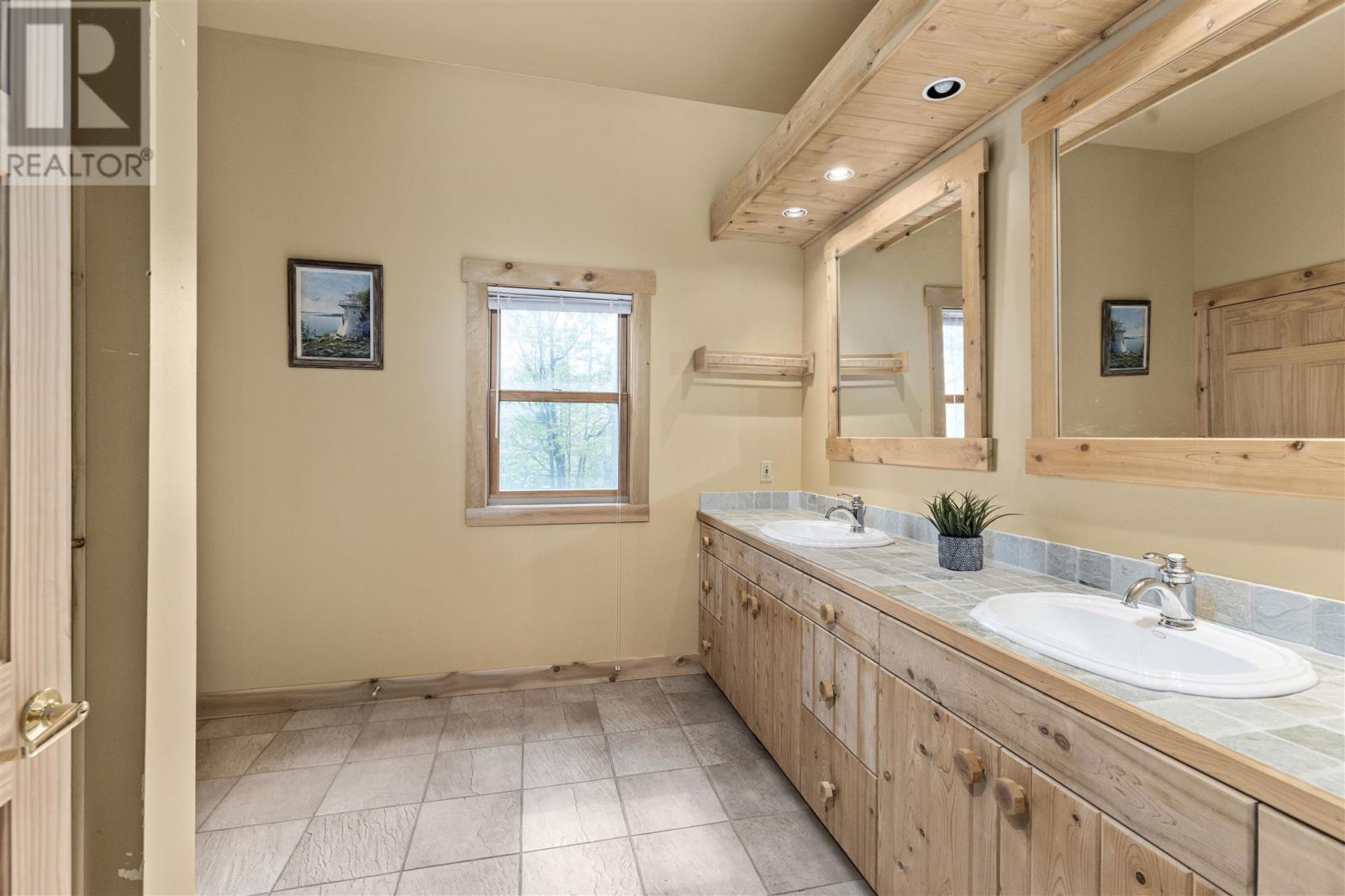 . Picture Island, Township Of St. Joseph, Ontario P0R 1J0 - Photo 39 - SM260972