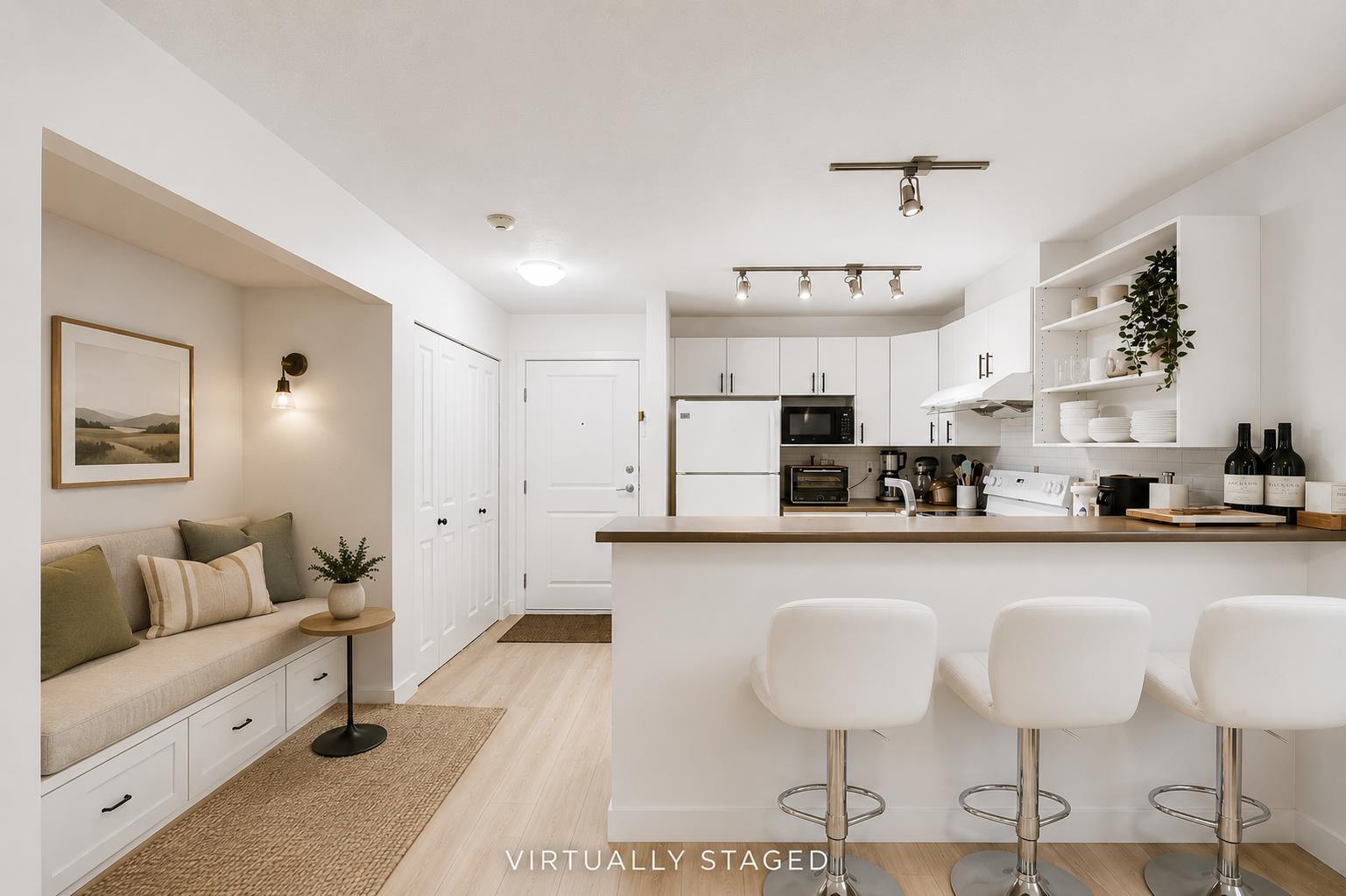 116 14885 105 Avenue, Surrey, British Columbia  V3R 2V6 - Photo 4 - R3129095