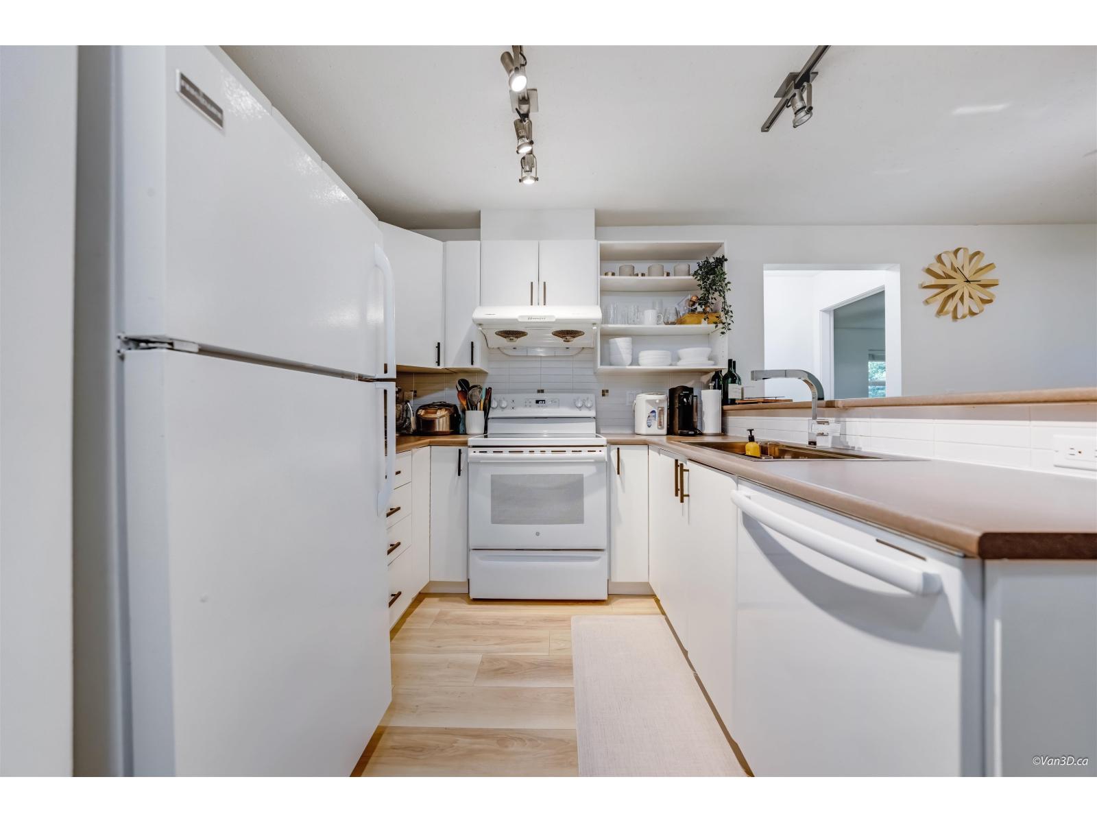 116 14885 105 Avenue, Surrey, British Columbia  V3R 2V6 - Photo 7 - R3129095