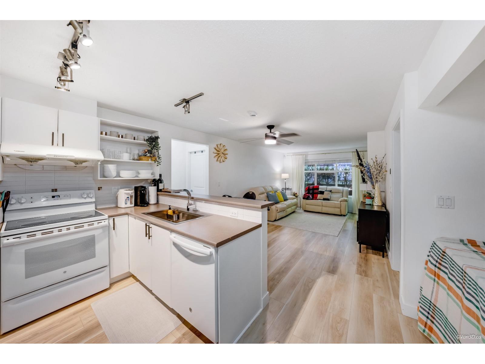 116 14885 105 Avenue, Surrey, British Columbia  V3R 2V6 - Photo 6 - R3129095
