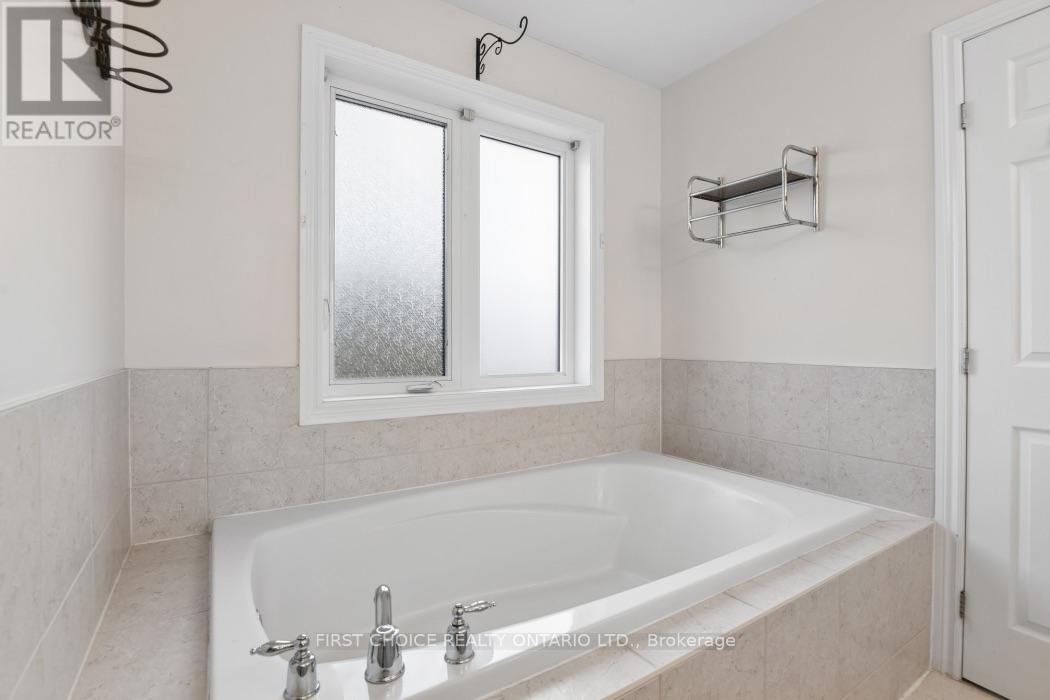 207 Mistral Way, Ottawa, Ontario  K2S 0G6 - Photo 21 - X13806094