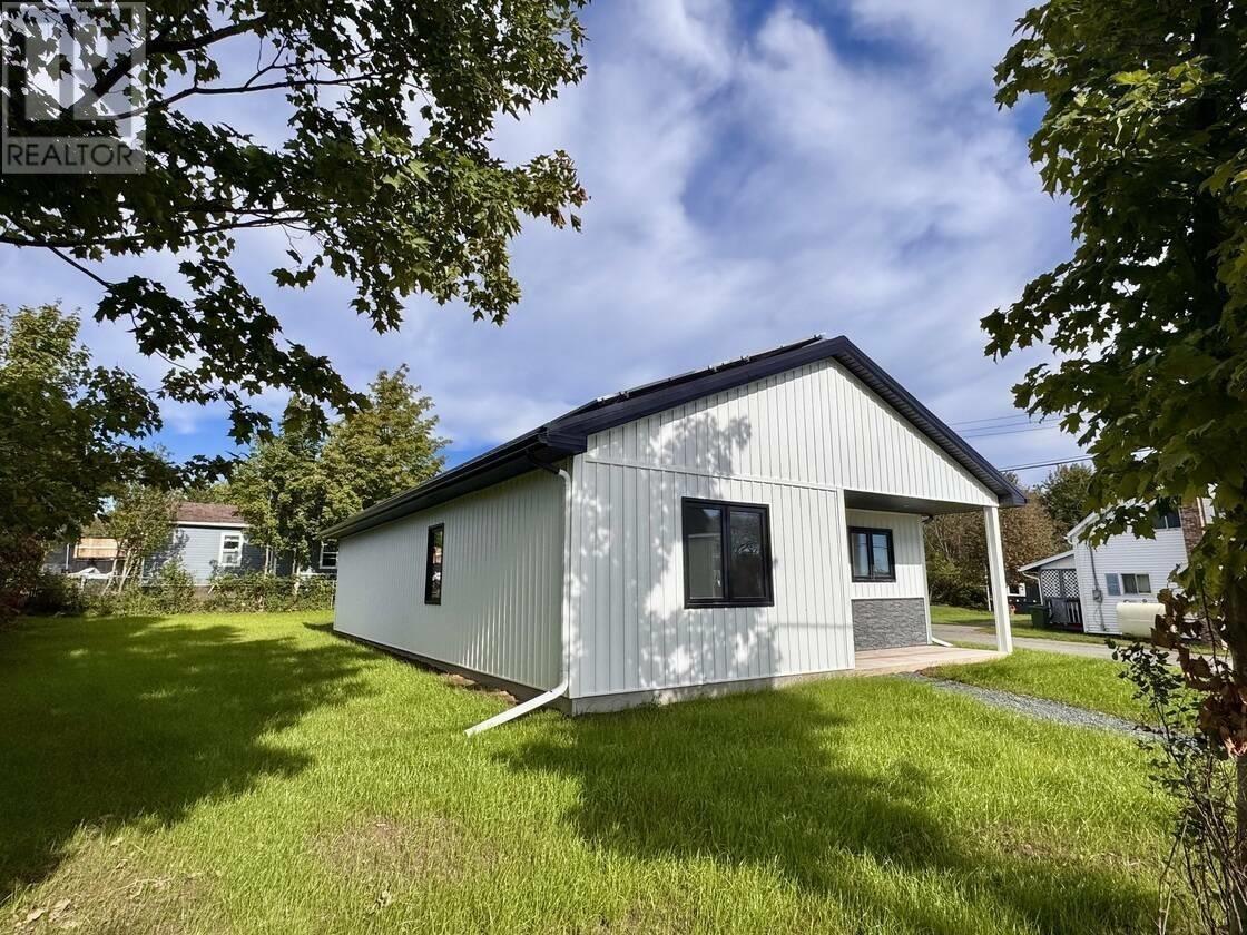 1722 N Main Street, Westville, Nova Scotia  B0K 0A8 - Photo 2 - 202623858