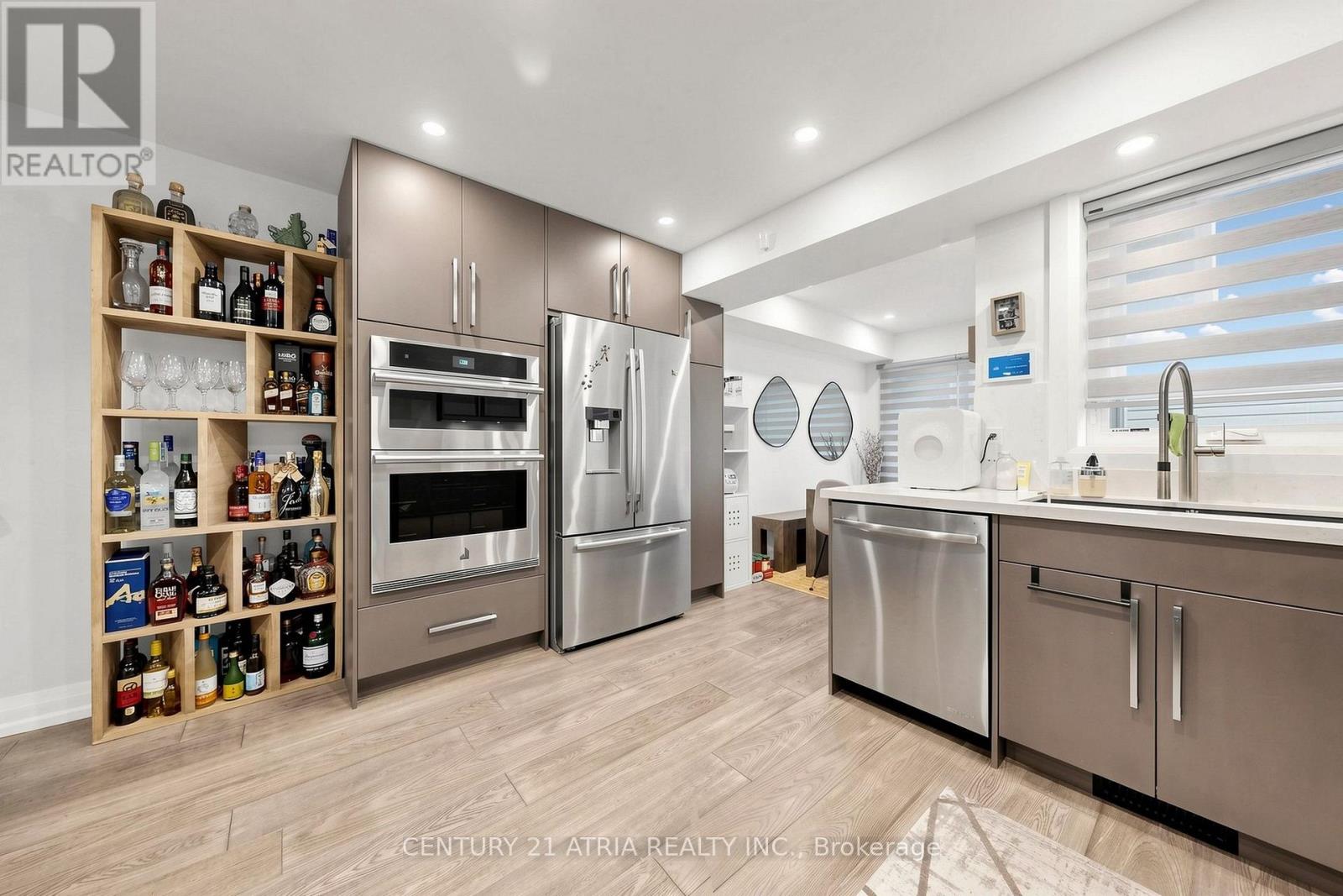 5 Bertmount Avenue, Toronto, Ontario  M4M 2X8 - Photo 14 - E13806034
