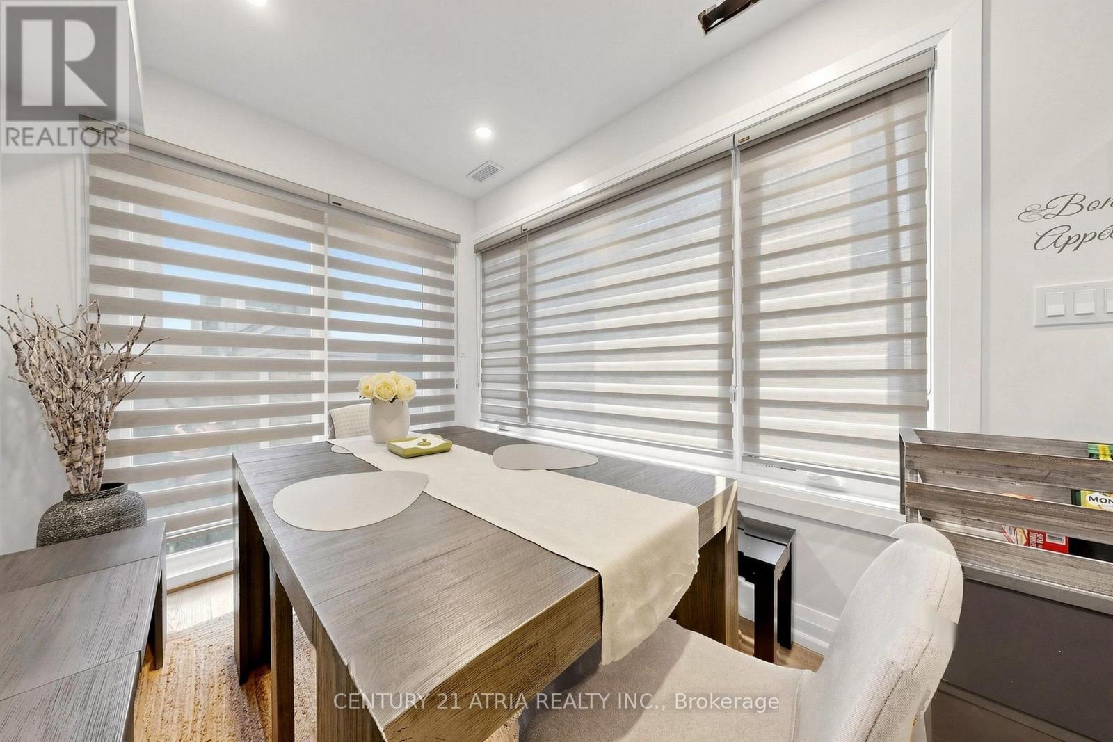 5 Bertmount Avenue, Toronto, Ontario  M4M 2X8 - Photo 16 - E13806034