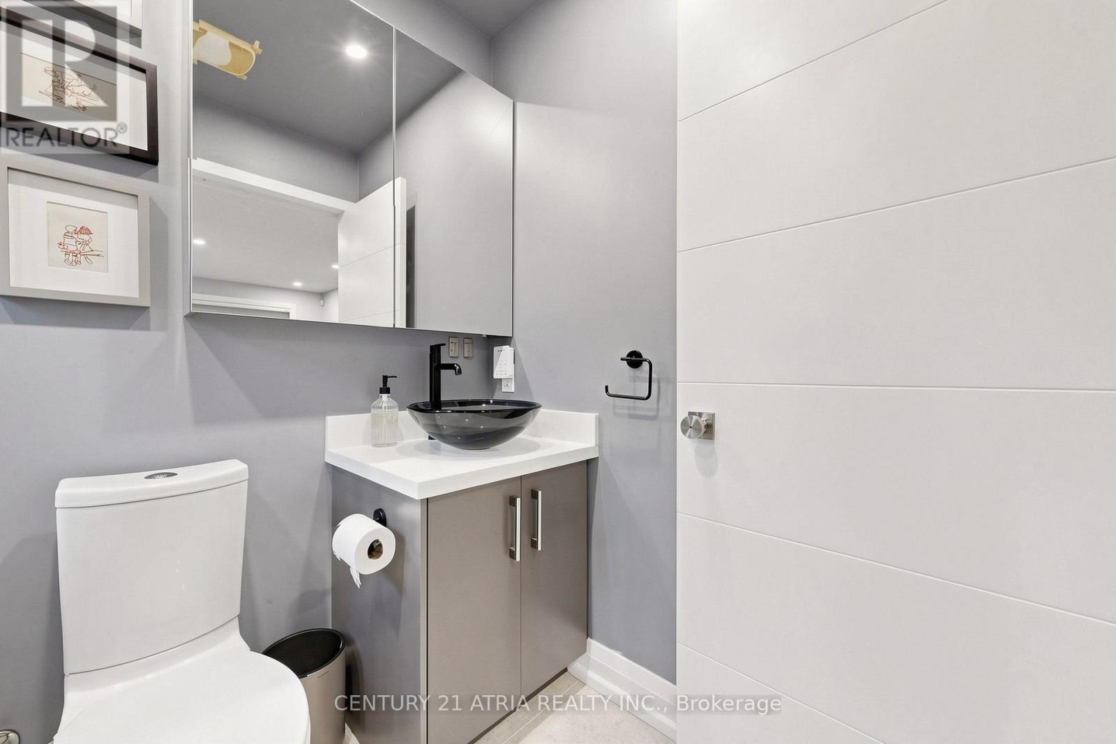 5 Bertmount Avenue, Toronto, Ontario  M4M 2X8 - Photo 24 - E13806034