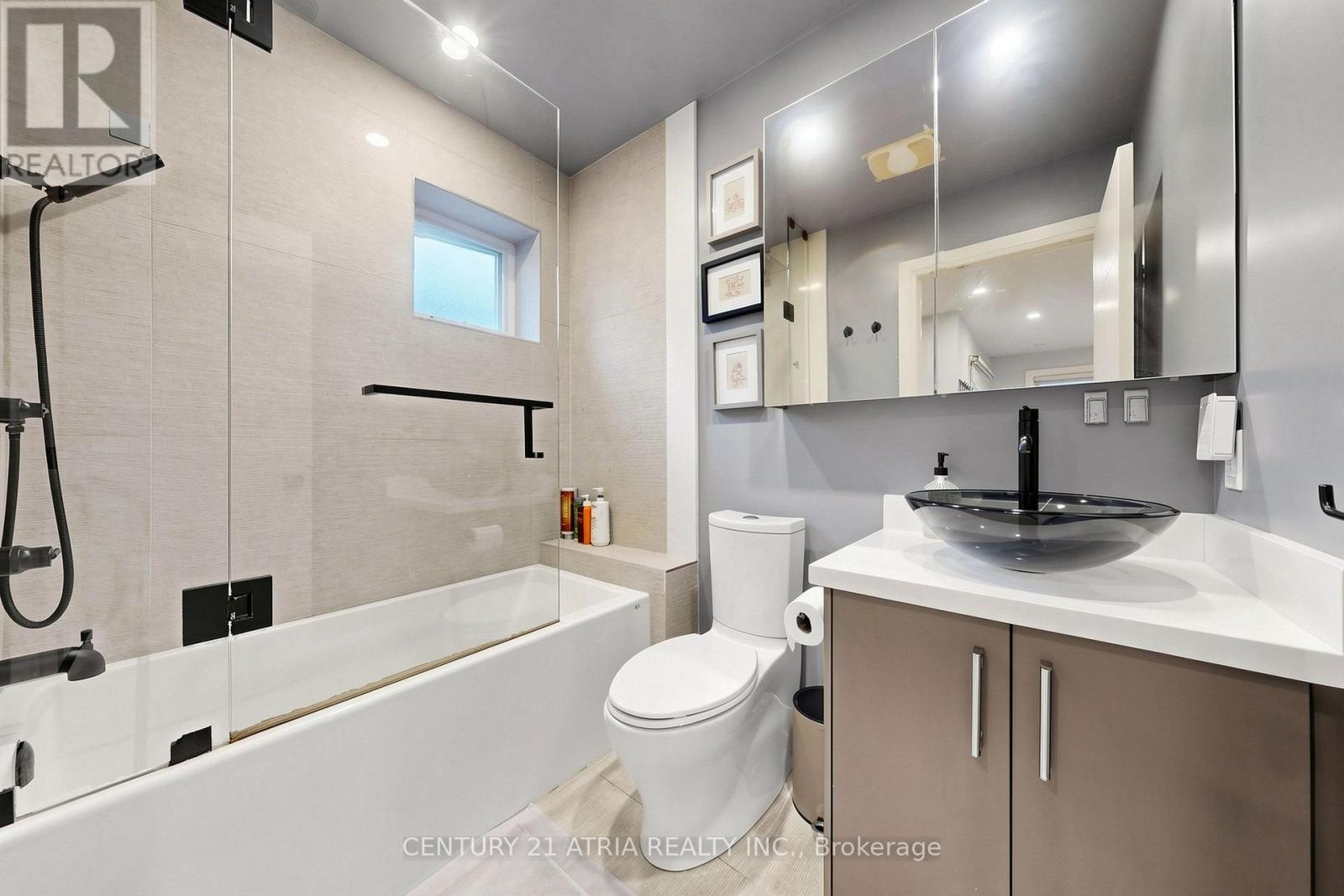 5 Bertmount Avenue, Toronto, Ontario  M4M 2X8 - Photo 25 - E13806034