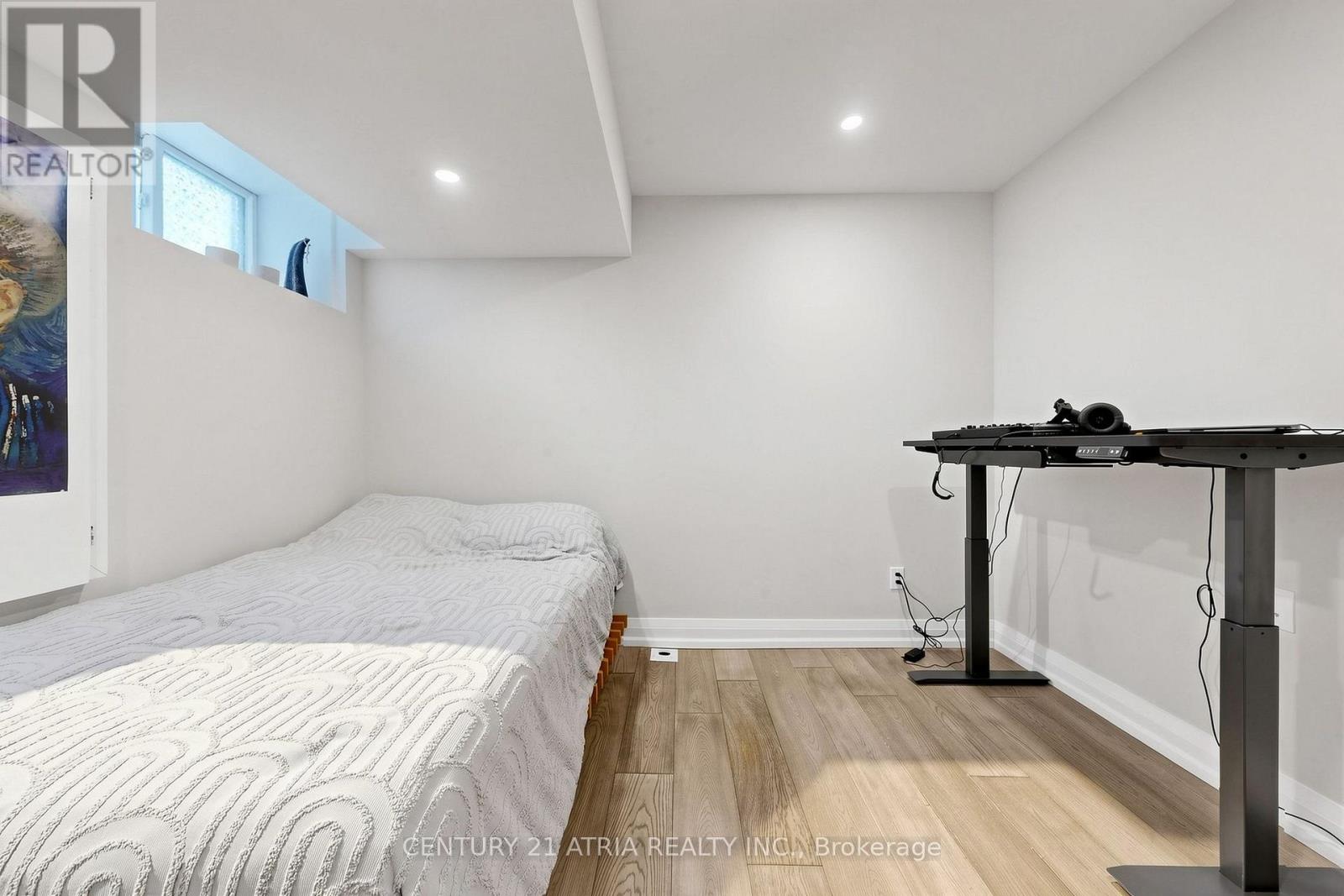 5 Bertmount Avenue, Toronto, Ontario  M4M 2X8 - Photo 37 - E13806034