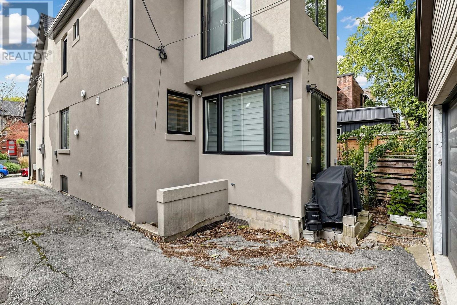 5 Bertmount Avenue, Toronto, Ontario  M4M 2X8 - Photo 41 - E13806034