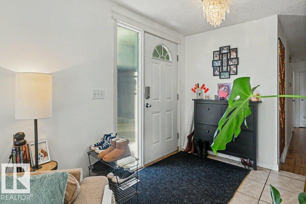 8708 25a Av Nw, Edmonton, Alberta  T6K 2W7 - Photo 5 - E4509570